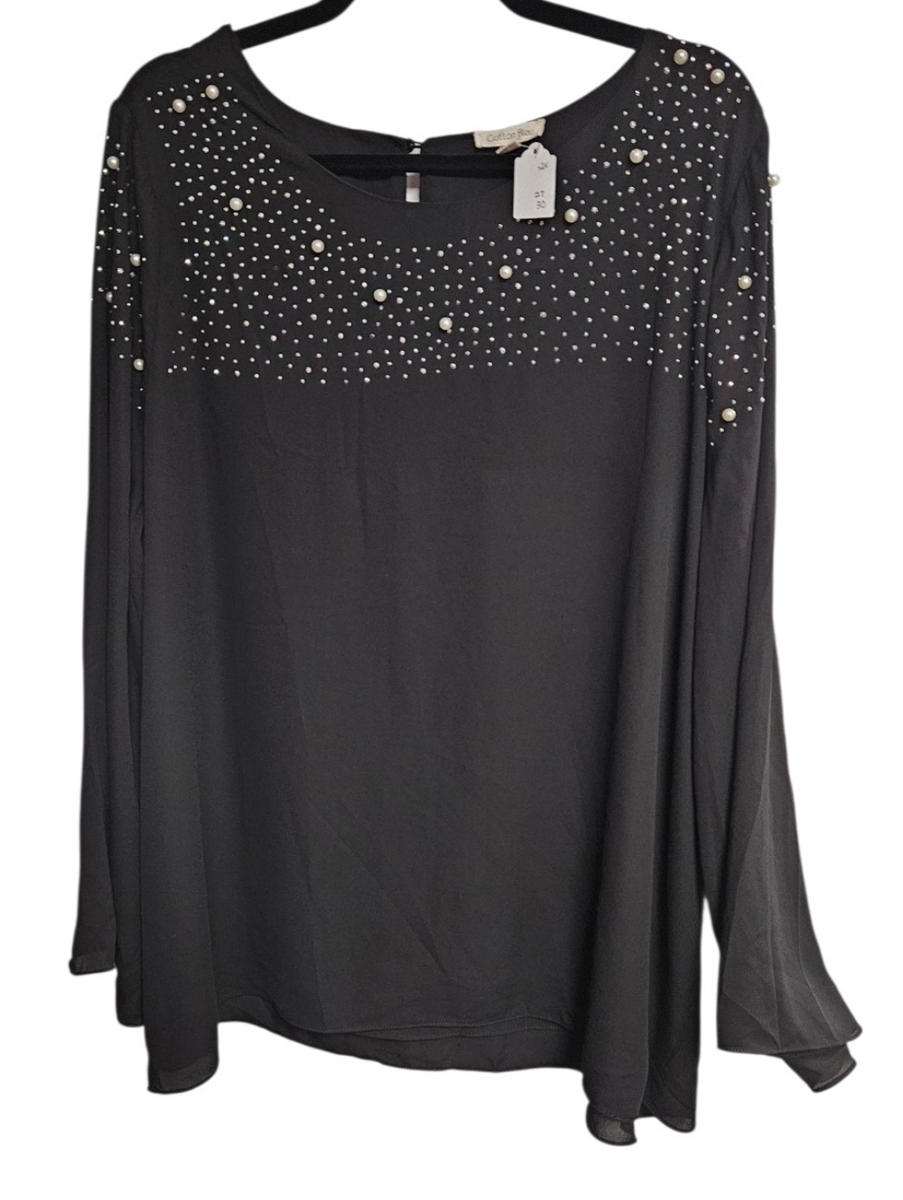 Black Embellished Long-Sleeve Tee - Women's